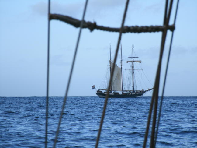 Velero holandes de 3 mástiles en la isla Brava