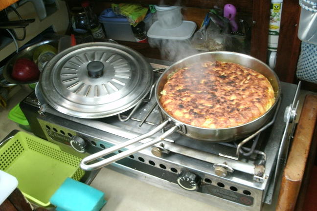 cocinando tortilla de patatas en Xebec