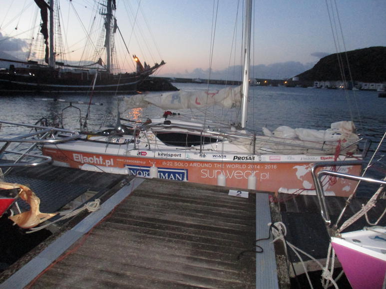 Barco de navegante solitario de Polonia