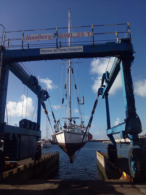 Xebec levantando el vuelo en Ponta Delgada