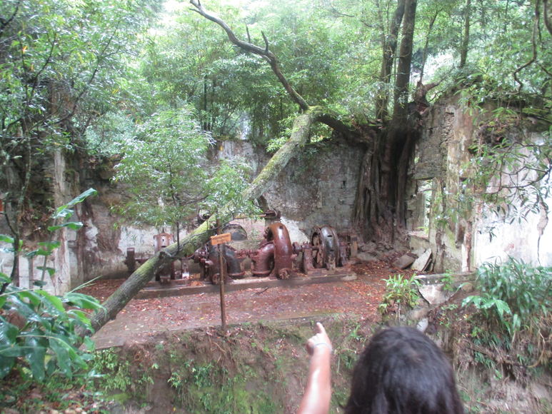 Ruinas de la primera central eléctrica de Azores