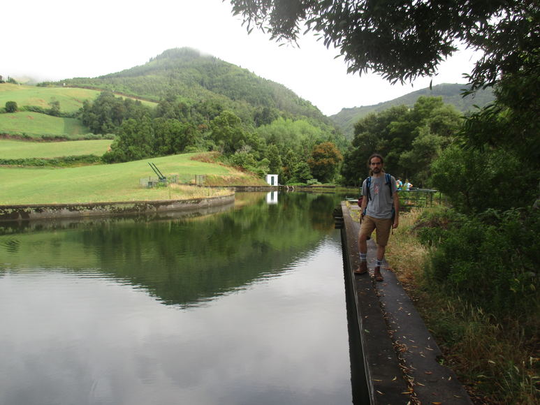 Deposito de agua de central hidroeléctrica de Azores