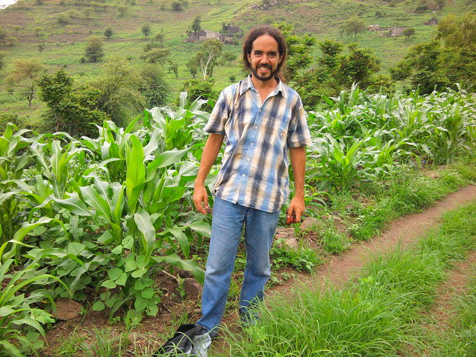 Nacho en el interior de Santiago de Cabo Verde