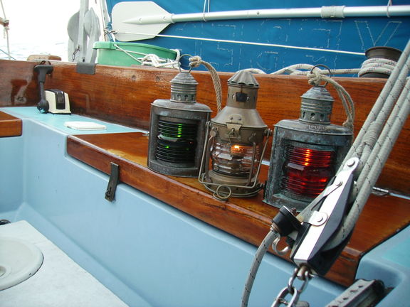 Lámparas de aceite o petróleo para barco