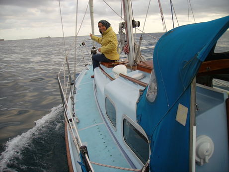 Elenita y Xebec camino de San Esteban de Pravia