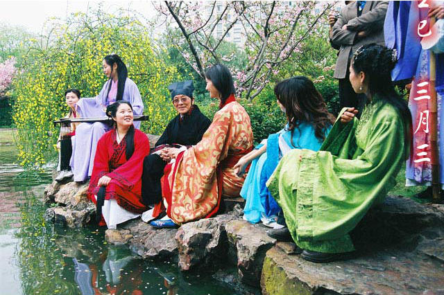 Recreación del festival chino de las mujeres, 21 de abril de 2015