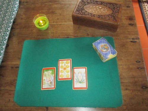 3 cards tarot reading