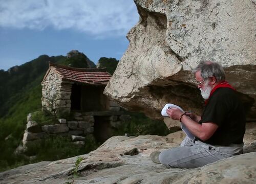 Bill Porter leyendo en las remotas montañas chinas