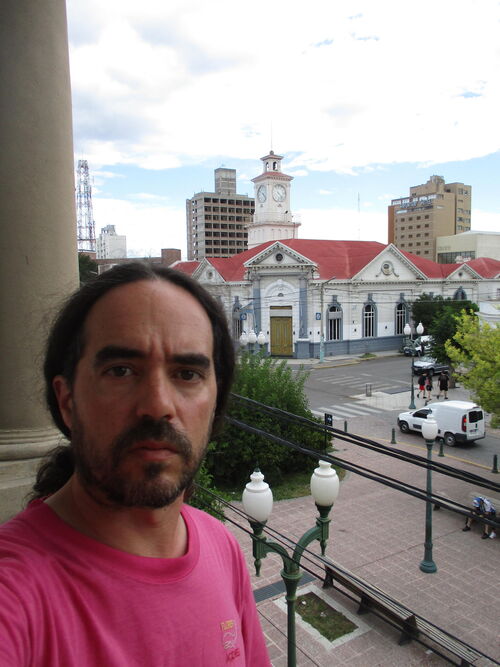El Banco de la Nación Argentina visto desde el balcón de mi habitación del Hotel Touring de Trelew