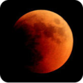 Red moon during April 2015