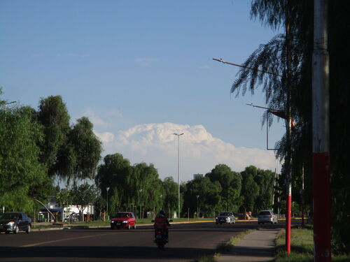 Nubarrones en el horizonte de Mendoza